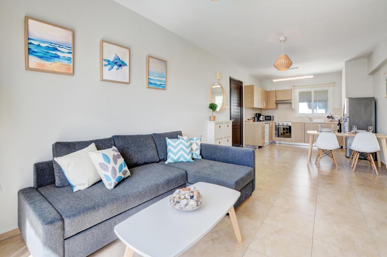 ♥ Sunny&Cozy Family Apartment ★ Walk To The Beach☼ Paralimni Luaran gambar