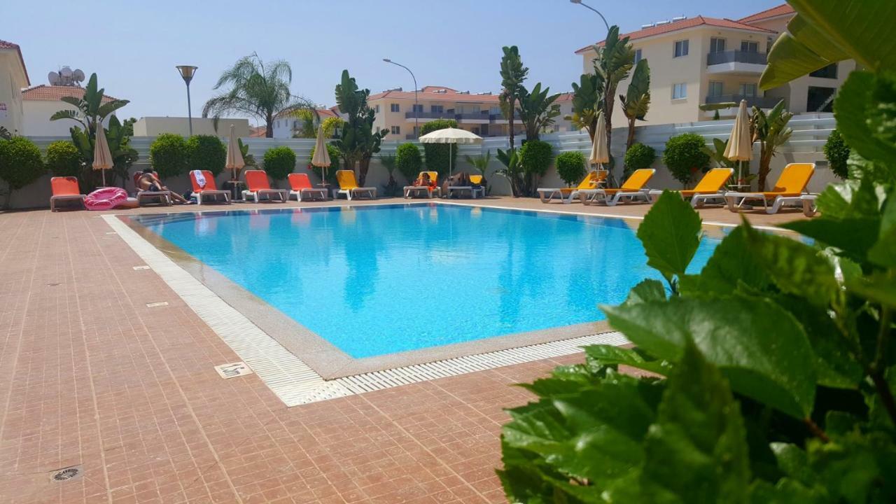 ♥ Sunny&Cozy Family Apartment ★ Walk To The Beach☼ Paralimni Luaran gambar