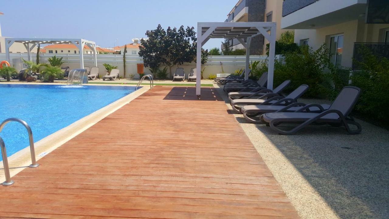 ♥ Sunny&Cozy Family Apartment ★ Walk To The Beach☼ Paralimni Luaran gambar