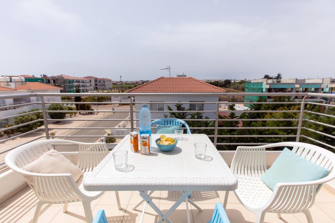 ♥ Sunny&Cozy Family Apartment ★ Walk To The Beach☼ Paralimni Luaran gambar